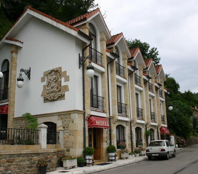 Hotel De Borlena Luaran gambar